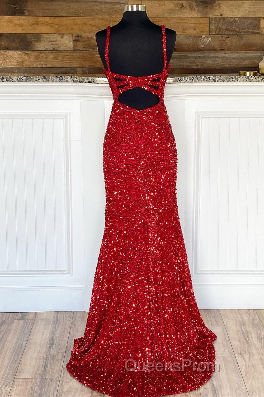 Sheath Spaghetti Straps Red Sequins Evening Prom Dress with Split Front Secondary image