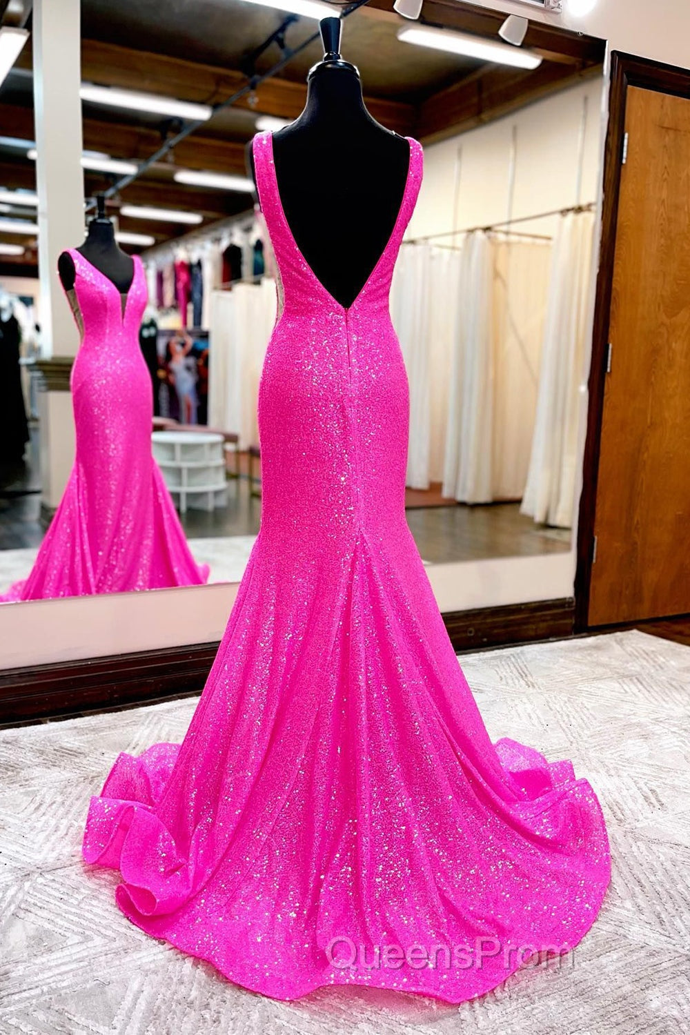 Hot Pink Mermaid Evening Prom Dress With Wateau Train Secondary image
