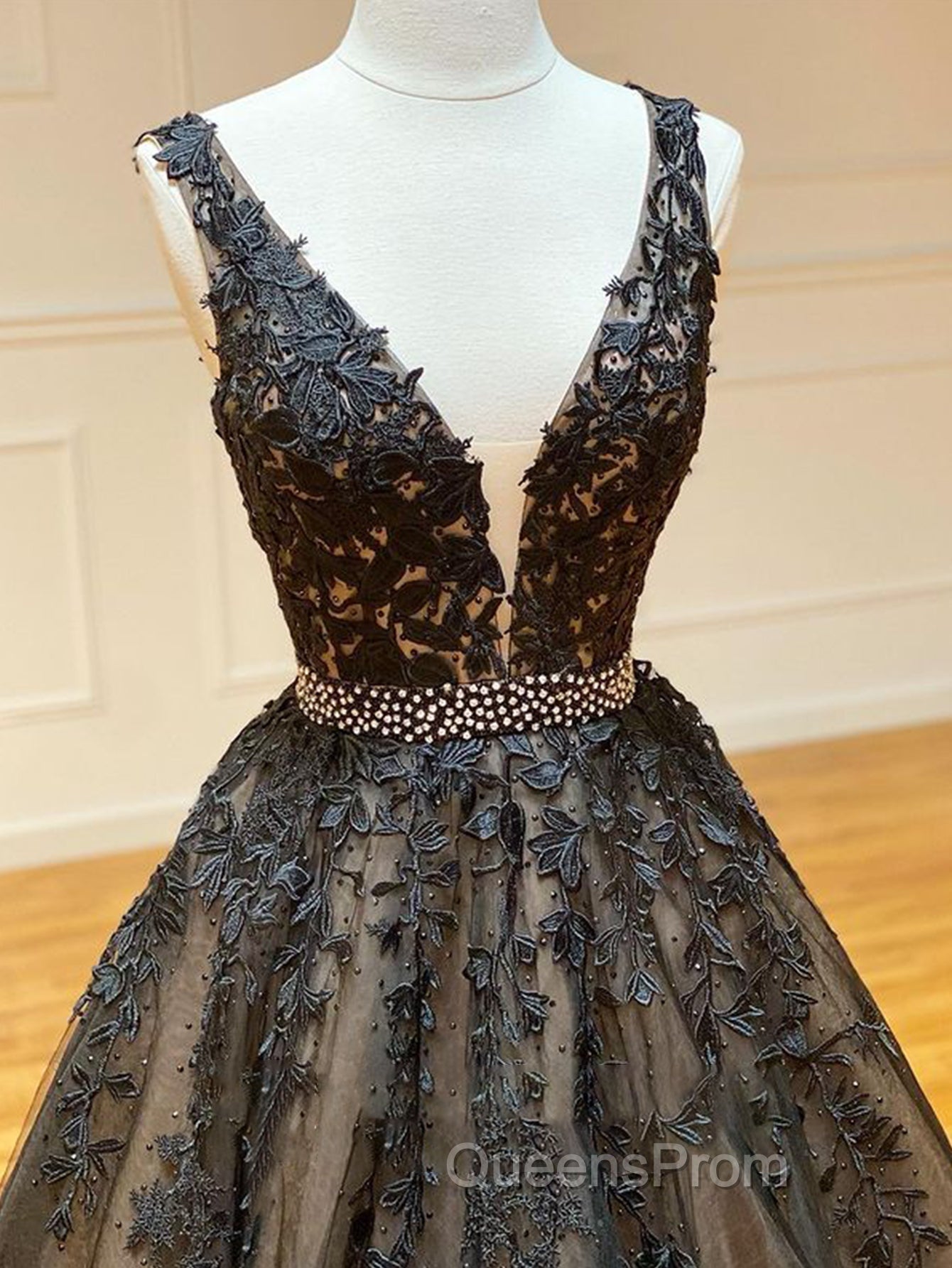 A Line Black V Neck Lace Long Evening Prom Dress