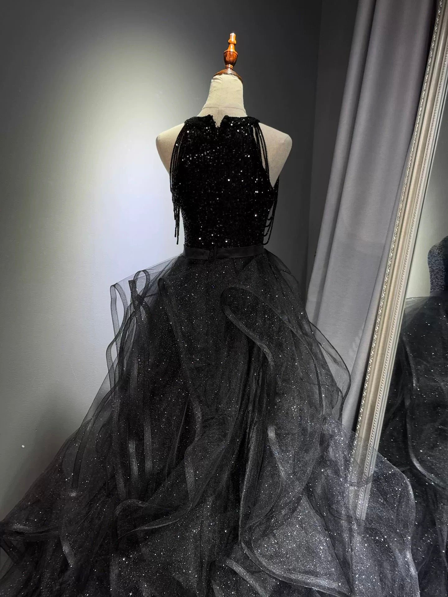 A-Line High Neck Tulle Ball Gown Sequin Black Classy Prom Dress With Beads