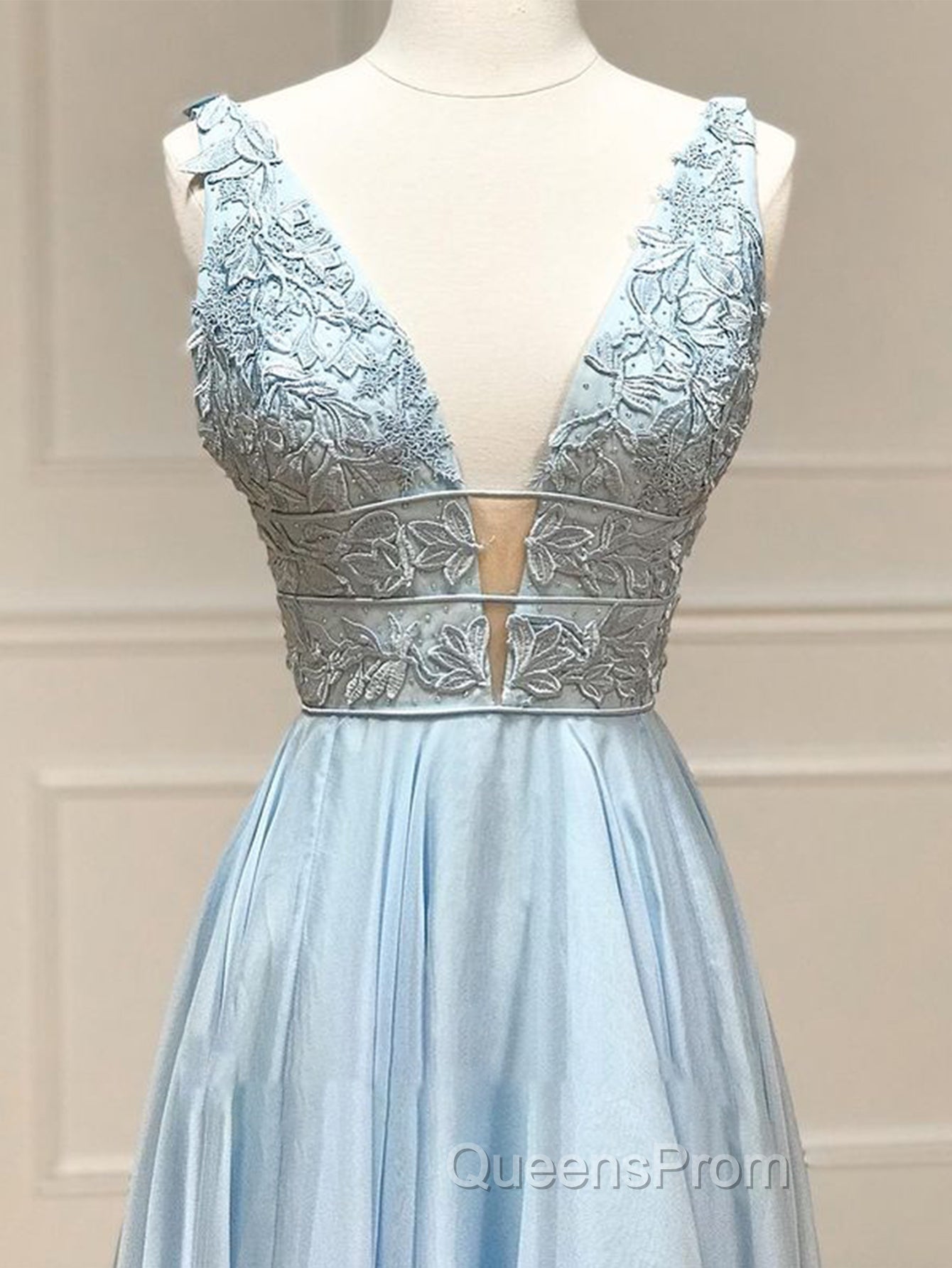 A Line Plunge V Neck Lace Chiffon Evening Prom Dress Secondary image