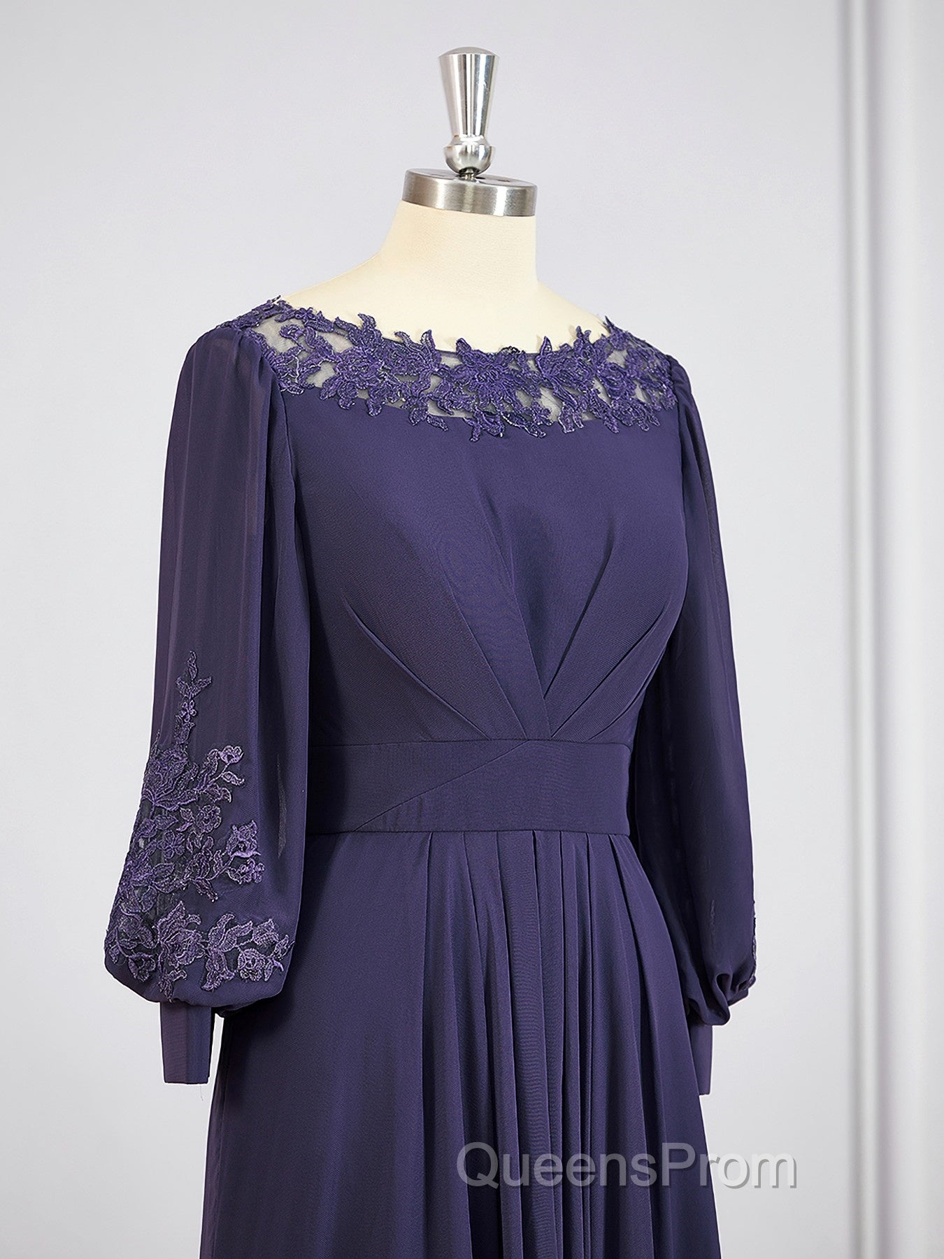A-Line/Princess Bateau Asymmetrical Chiffon Mother of the Bride Dress