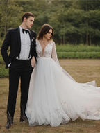 A-Line/Princess Scoop Cathedral Train Tulle Wedding Dresses With Appliques Lace