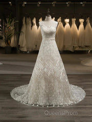 A-Line/Princess Scoop Sleeveless Tulle Applique Covered Button Court Train Wedding Dress