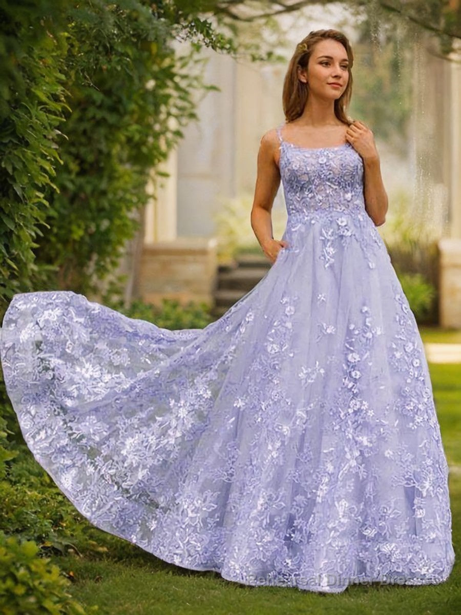 A-Line/Princess Spaghetti Straps Sweep Train Tulle Prom Dresses With Appliques Lace Main image