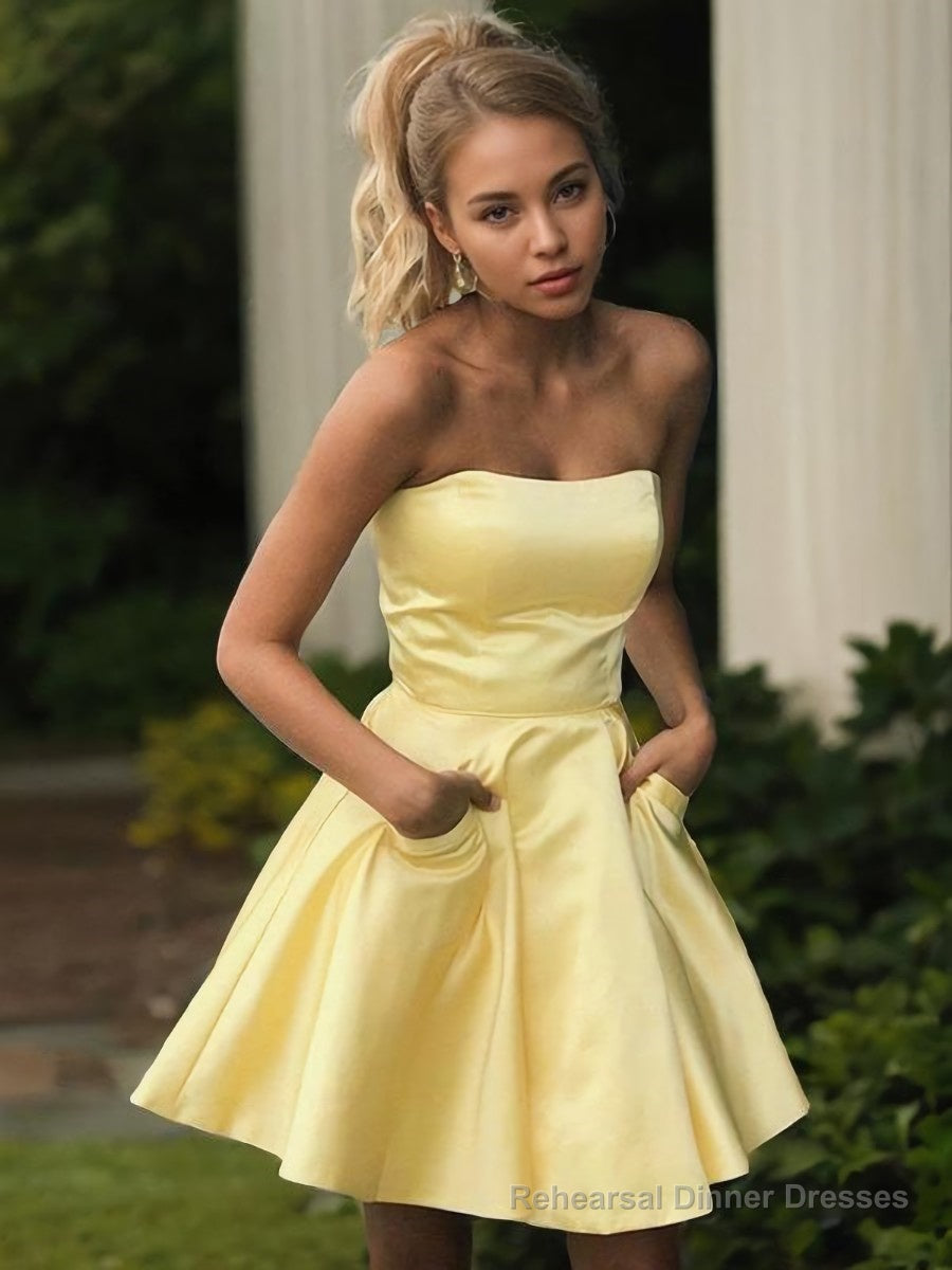 A-Line/Princess Strapless Short/Mini Satin Homecoming Dresses Main image