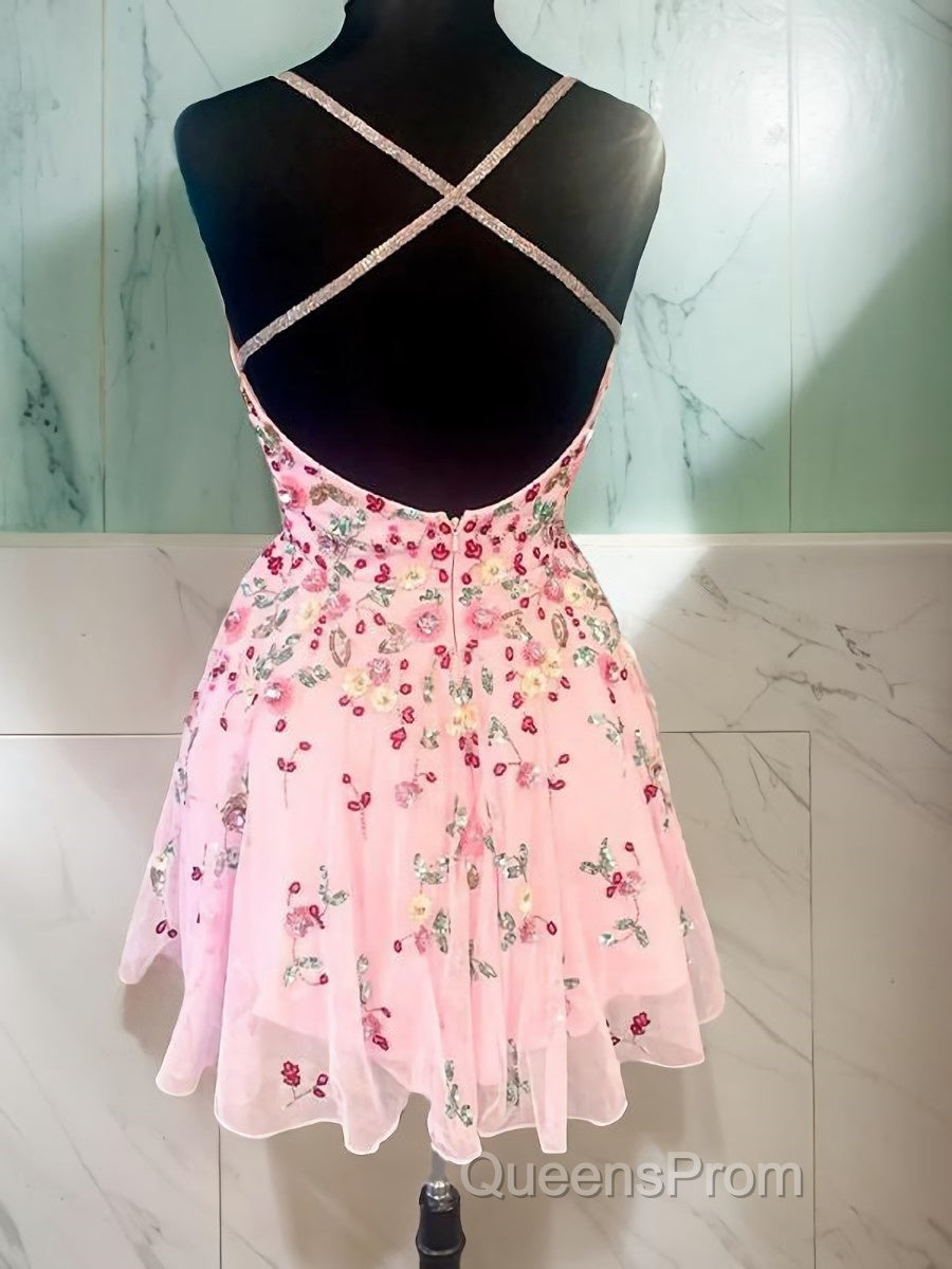 A-line/Princess Straps Short/Mini Lace Homecoming Dress with Appliques Lace Secondary image