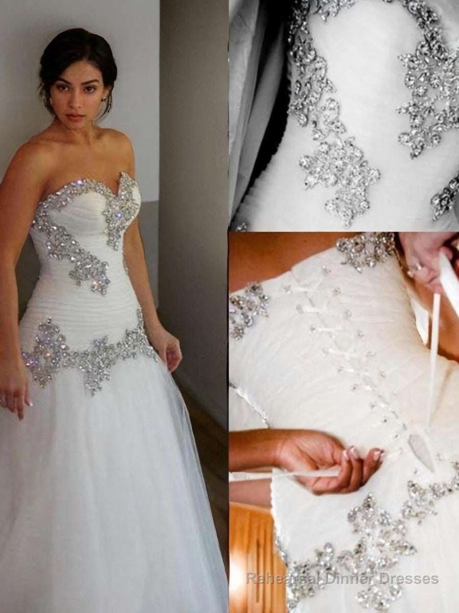 A-Line/Princess Sweetheart Floor-Length Tulle Wedding Dresses With Rhinestone Secondary image
