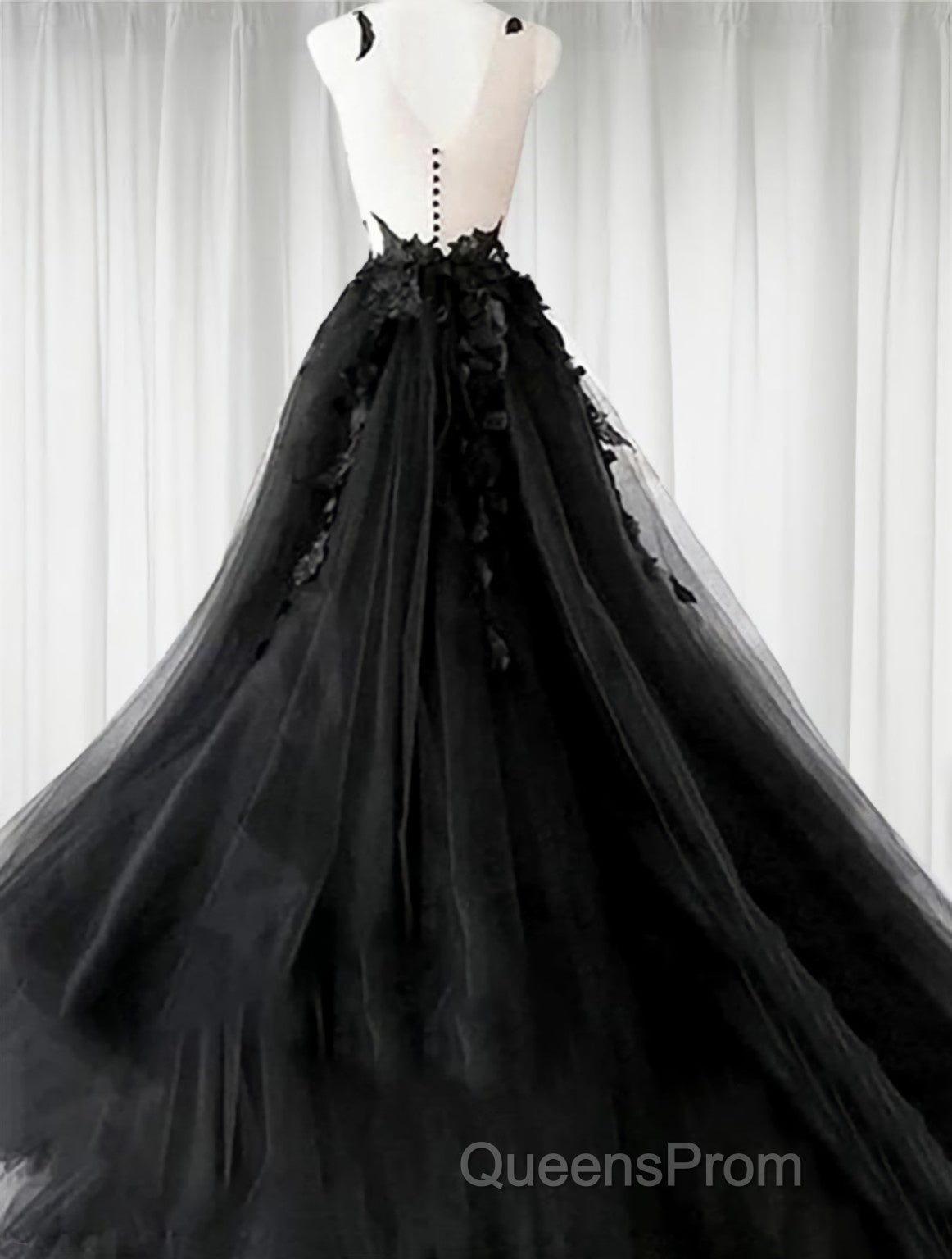 A-line/Princess V-neck Court Train Tulle Wedding Dress with Appliques Lace Secondary image