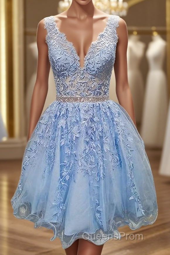 A-Line/Princess V-neck Short/Mini Tulle Homecoming Dress With Appliques Lace