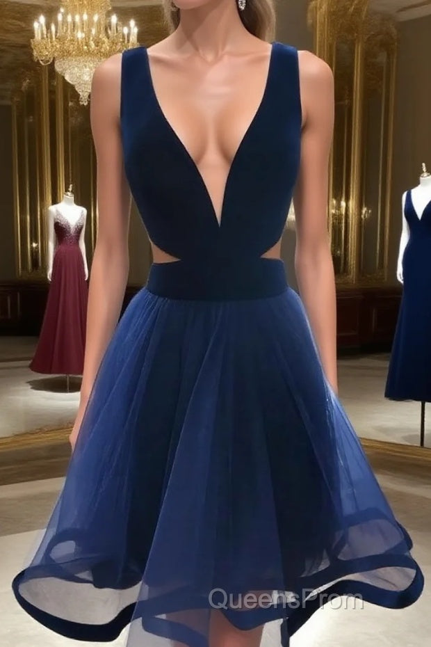 A-Line/Princess V-neck Short/Mini Tulle Homecoming Dress With Ruffles Main image