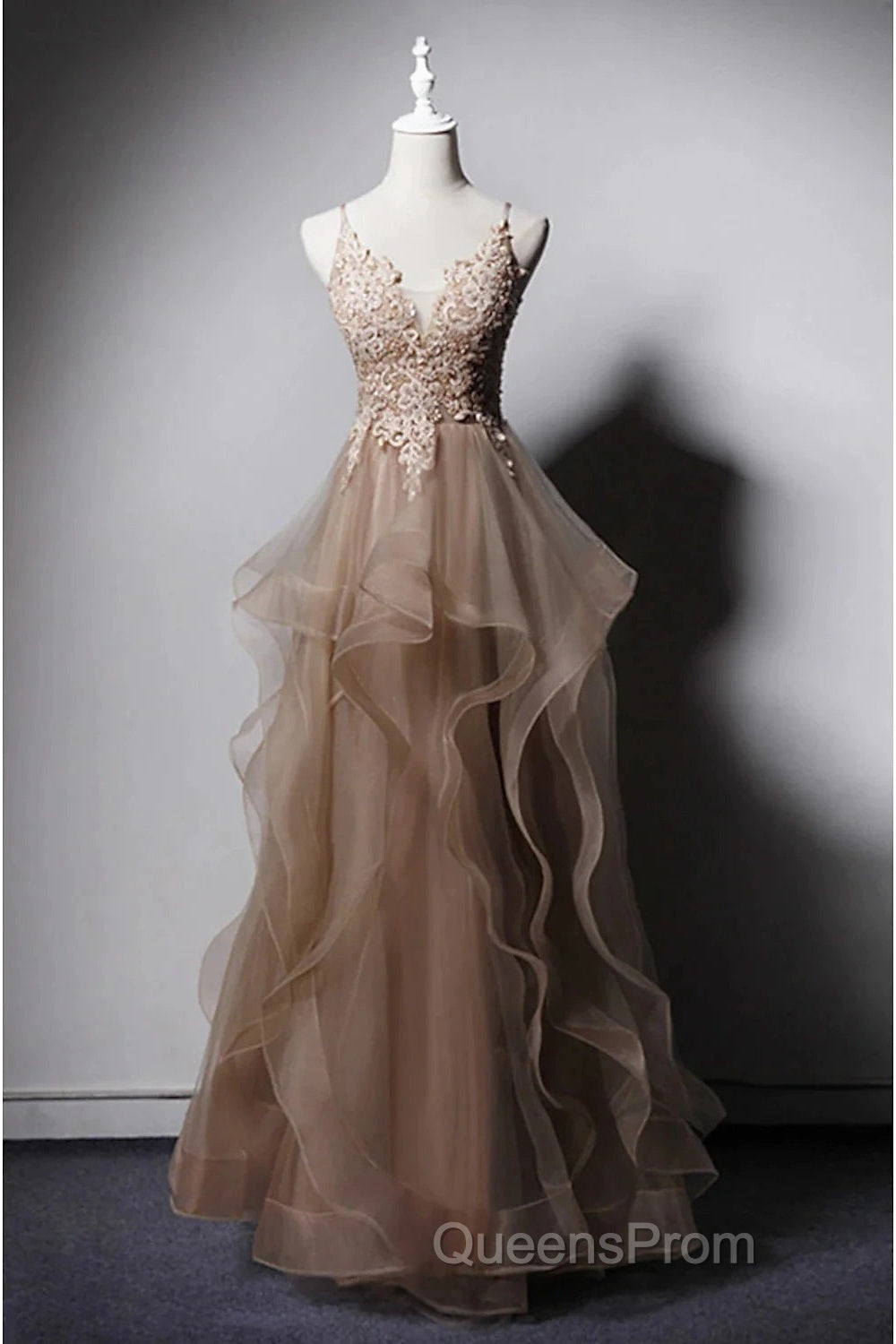 A-Line Evening Prom Dress Open Back Dress Formal Wedding Party Floor Length Sleeveless Spaghetti Strap Lace With Ruffles Appliques