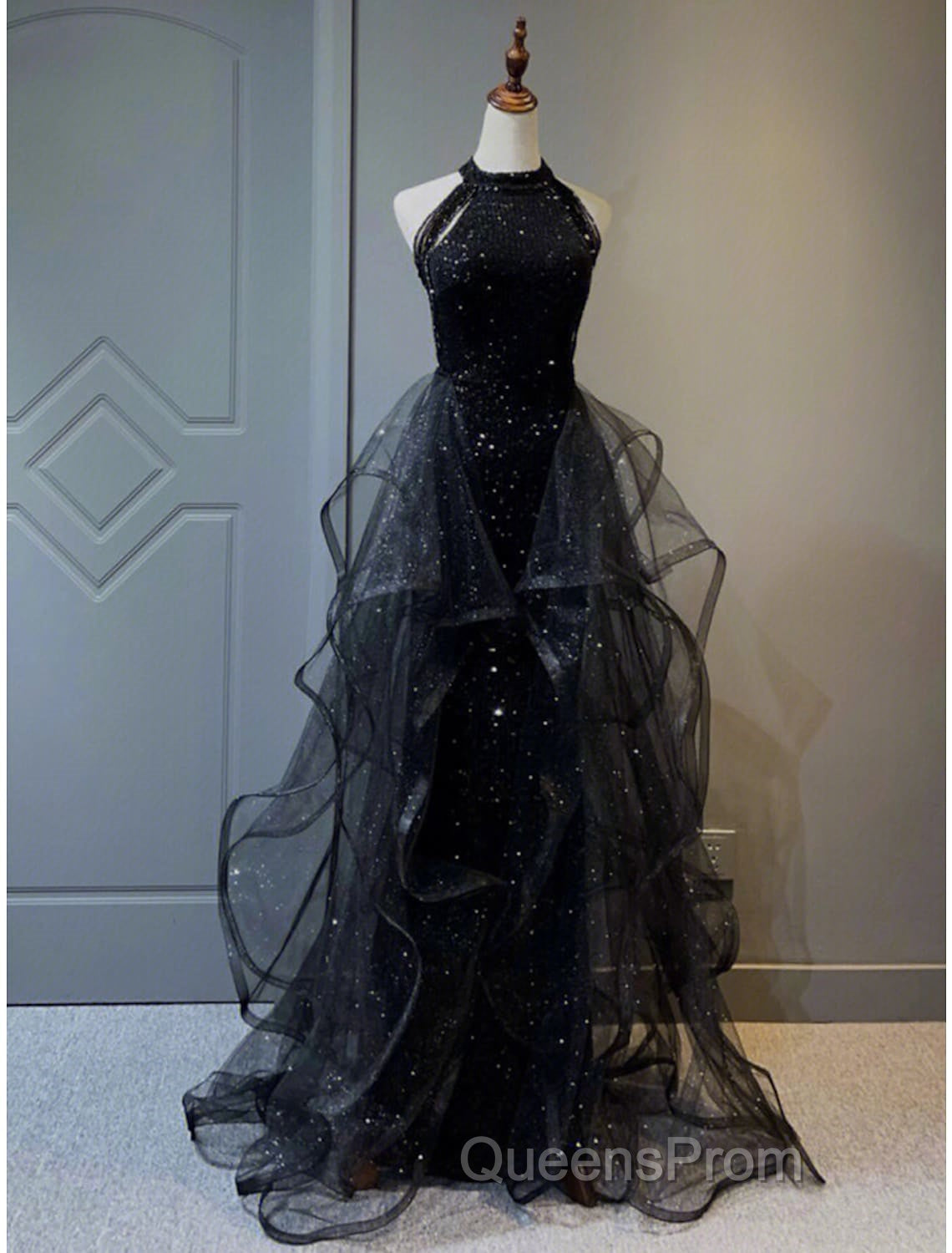 A-Line Evening Prom Dress Sparkle & Shine Dress Wedding Party Sweep / Brush Train Sleeveless Sequined with Crystals Sequin Ruffles
