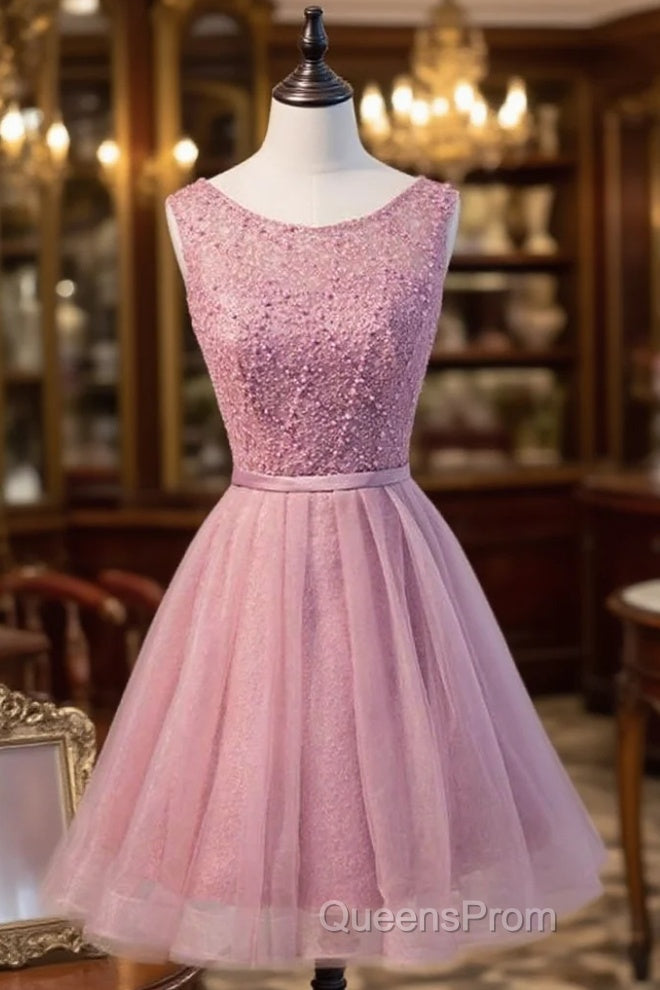 A-Line Scoop Neck Short Tulle Homecoming Dress With Beading Main image