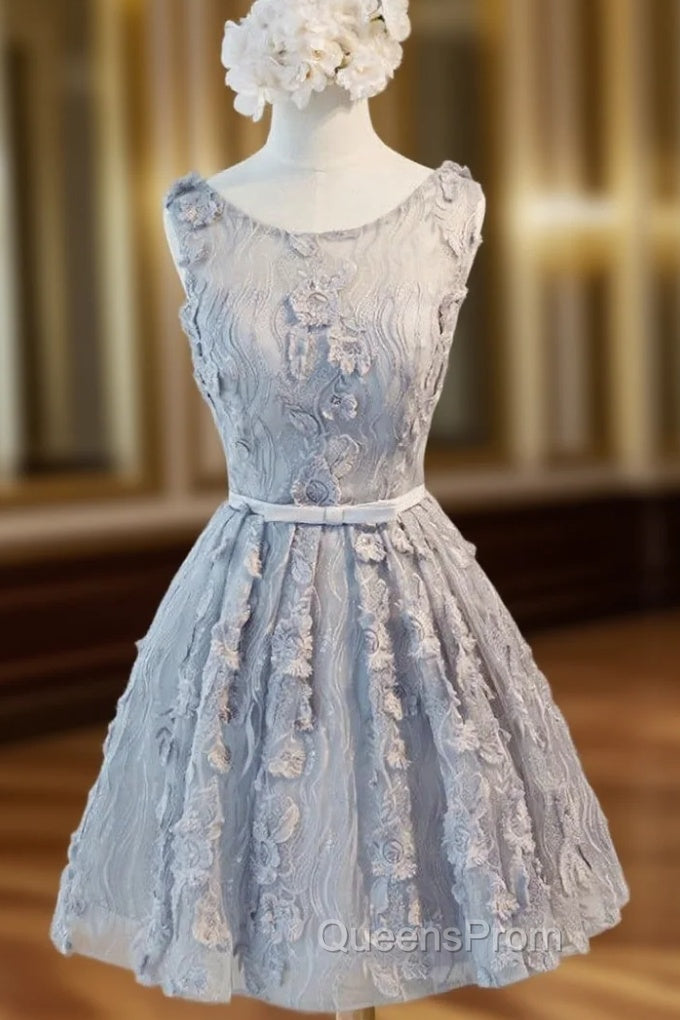 A-Line Scoop Sleeveless Short Silver Lace Homecoming Dress with Appliques Main image