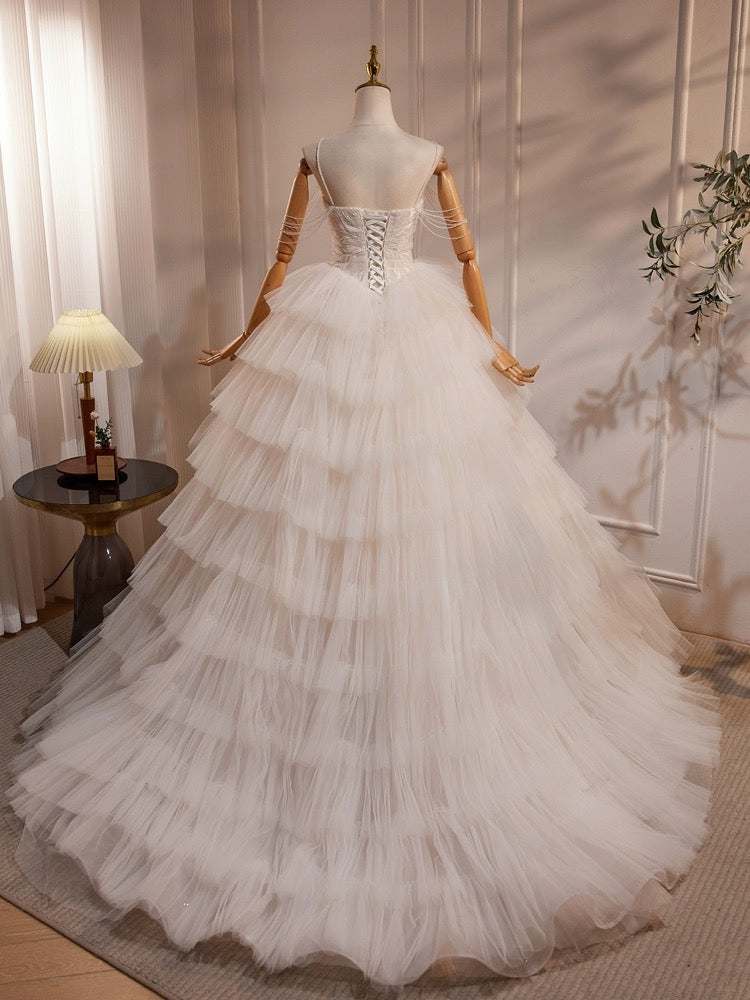 A-Line Sweetheart Neck Tulle Lace Applique Beige Long Classy Prom Dress With Beads
