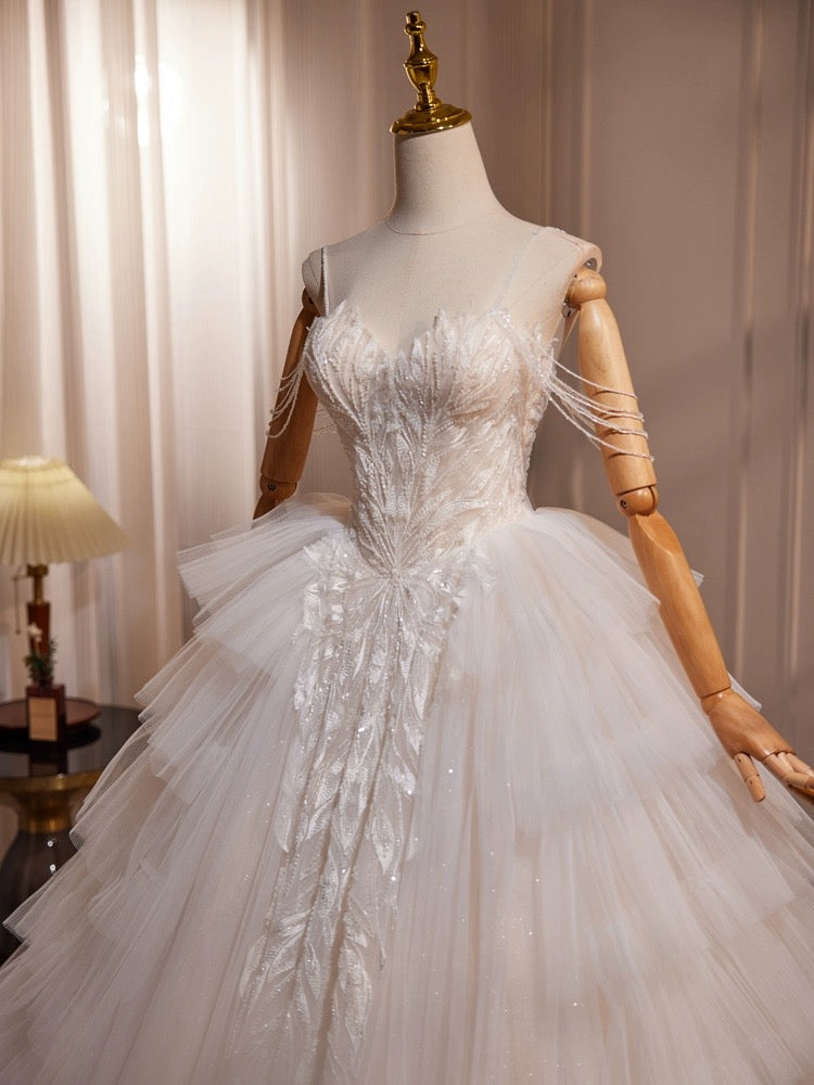 A-Line Sweetheart Neck Tulle Lace Applique Beige Long Classy Prom Dress With Beads