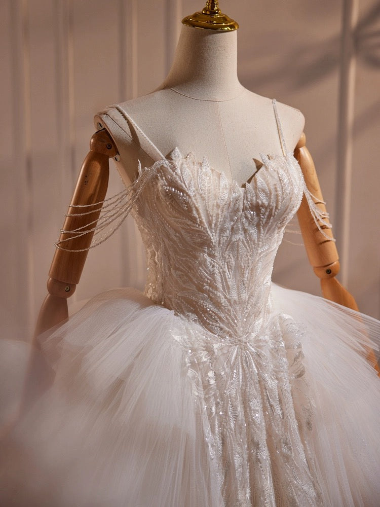 A-Line Sweetheart Neck Tulle Lace Applique Beige Long Classy Prom Dress With Beads