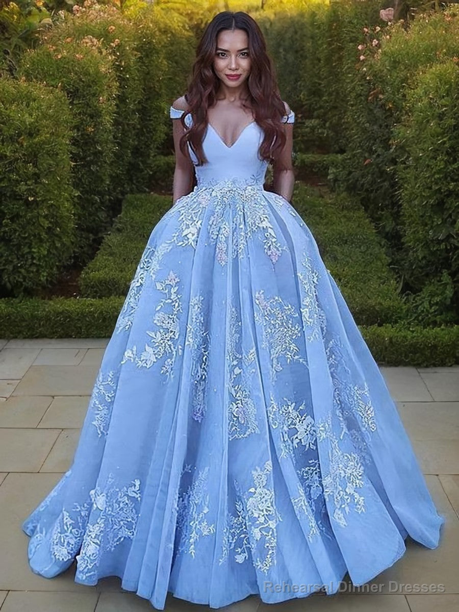 Ball Gown Off-the-Shoulder Sweep Train Tulle Prom Dresses With Pockets Main image