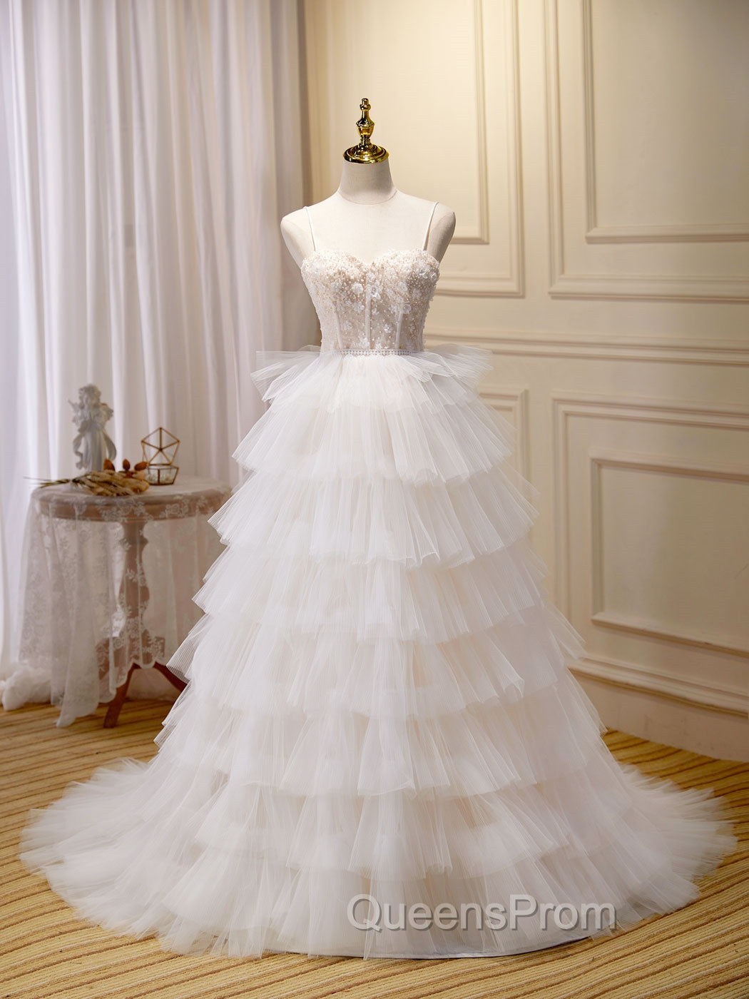 Ball-Gown/Princess Tulle White Long Evening Prom Dress With Beading Flower Cascading Ruffles Main image
