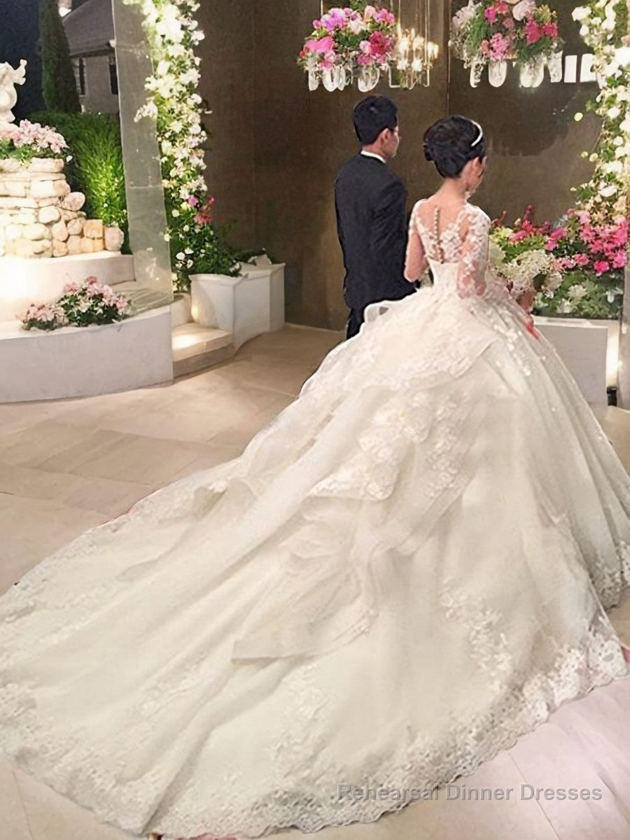 Ball Gown Scoop Cathedral Train Tulle Wedding Dresses With Appliques Lace Secondary image