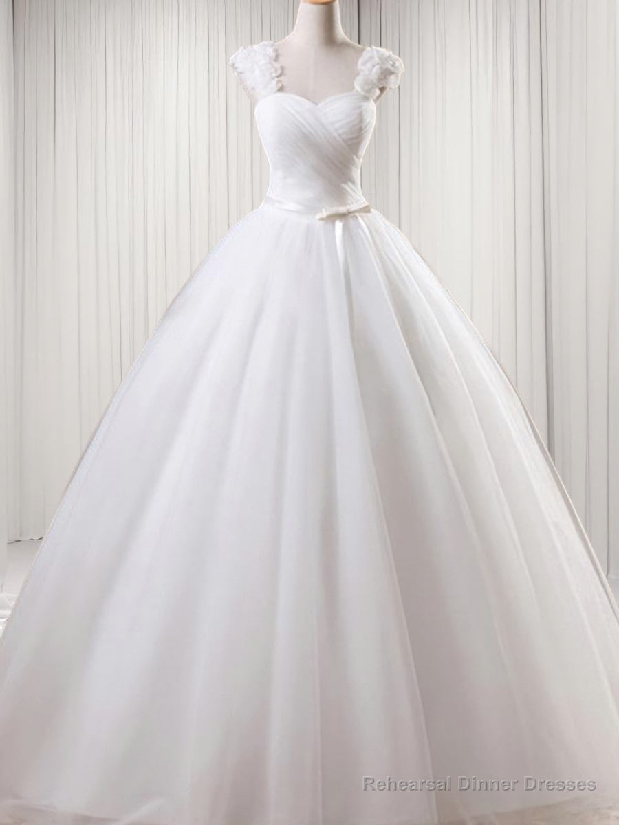 Ball-Gown Square Ruffles Floor-Length Tulle Wedding Dress Main image
