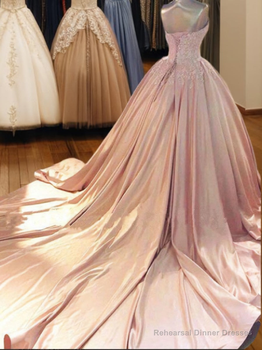 Ball-Gown Sweetheart Appliques Lace Court Train Satin Dress Secondary image