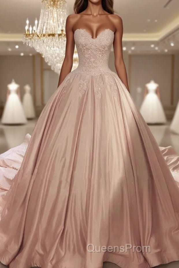 Ball Gown Sweetheart Court Train Satin Evening Dress With Appliques Lace Main image