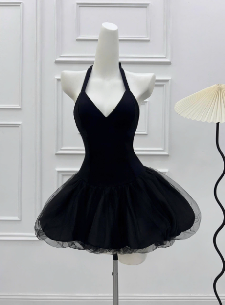 Beautiful Halterneck Black Mesh Splicing Puffy Birthday Dress Homecoming Dress Main image