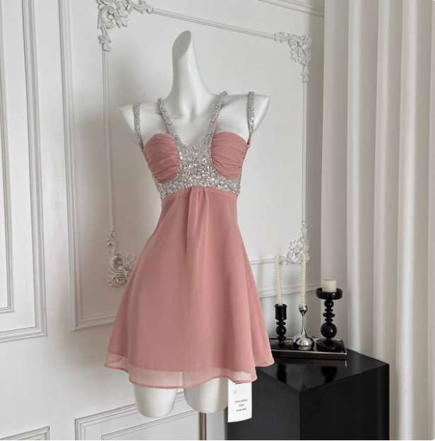Beautiful Heavy Sequined Halter Neck Suspender Chiffon 17Th Birthday Homecoming Dress Main image
