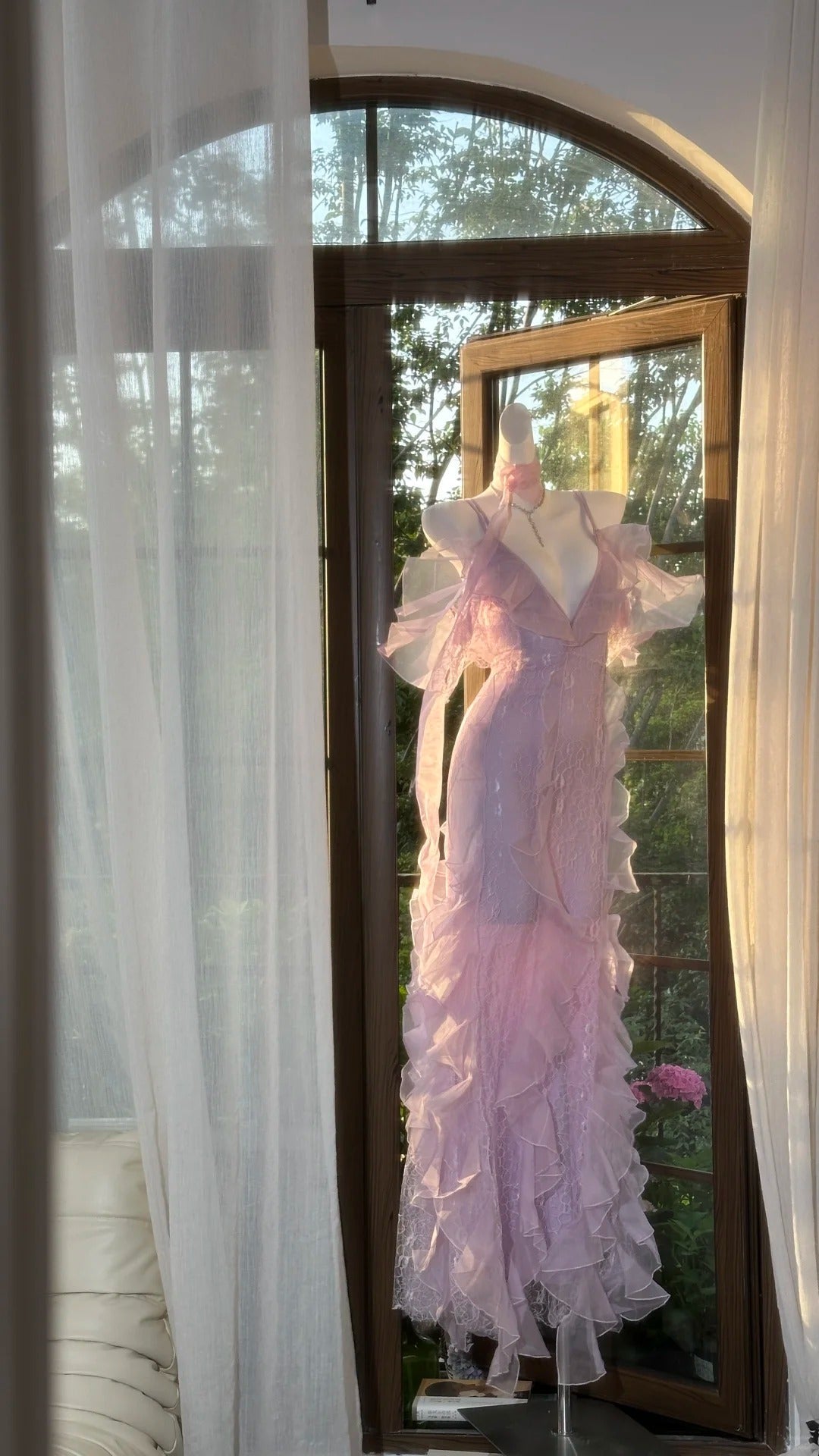 Beautiful Lavender Deep V-Neck Suspender Lace Ruffled Mermaid Classy Prom Dress