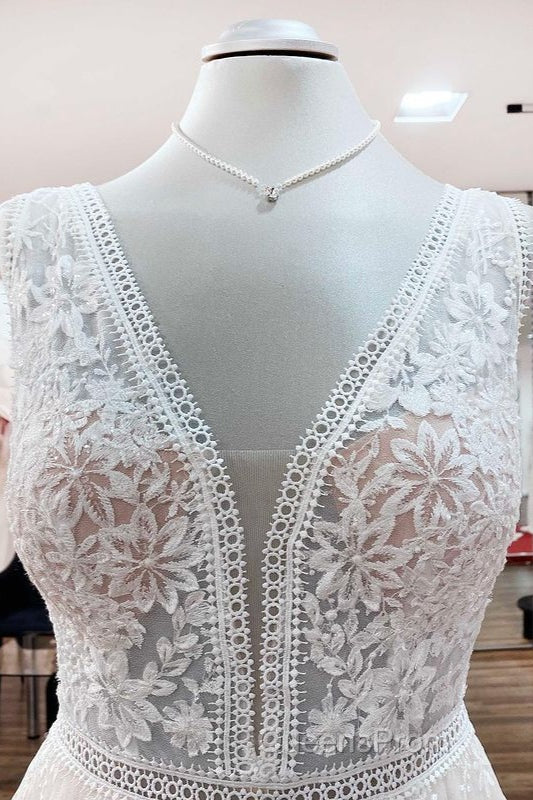 Beautiful Long A-Line Lace Appliques Tulle Open Back Wedding Dress