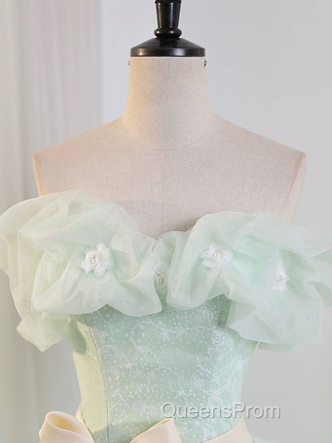 Beautiful Sage Green Tulle Floor Length Evening Prom Dress, A-Line Off The Shoulder Evening Part Dress