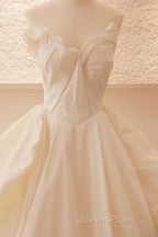 Beige Wedding Dress Strapless Sleeveless A-Line Full Bridal Dress Sophisticated Wedding Gown With Train