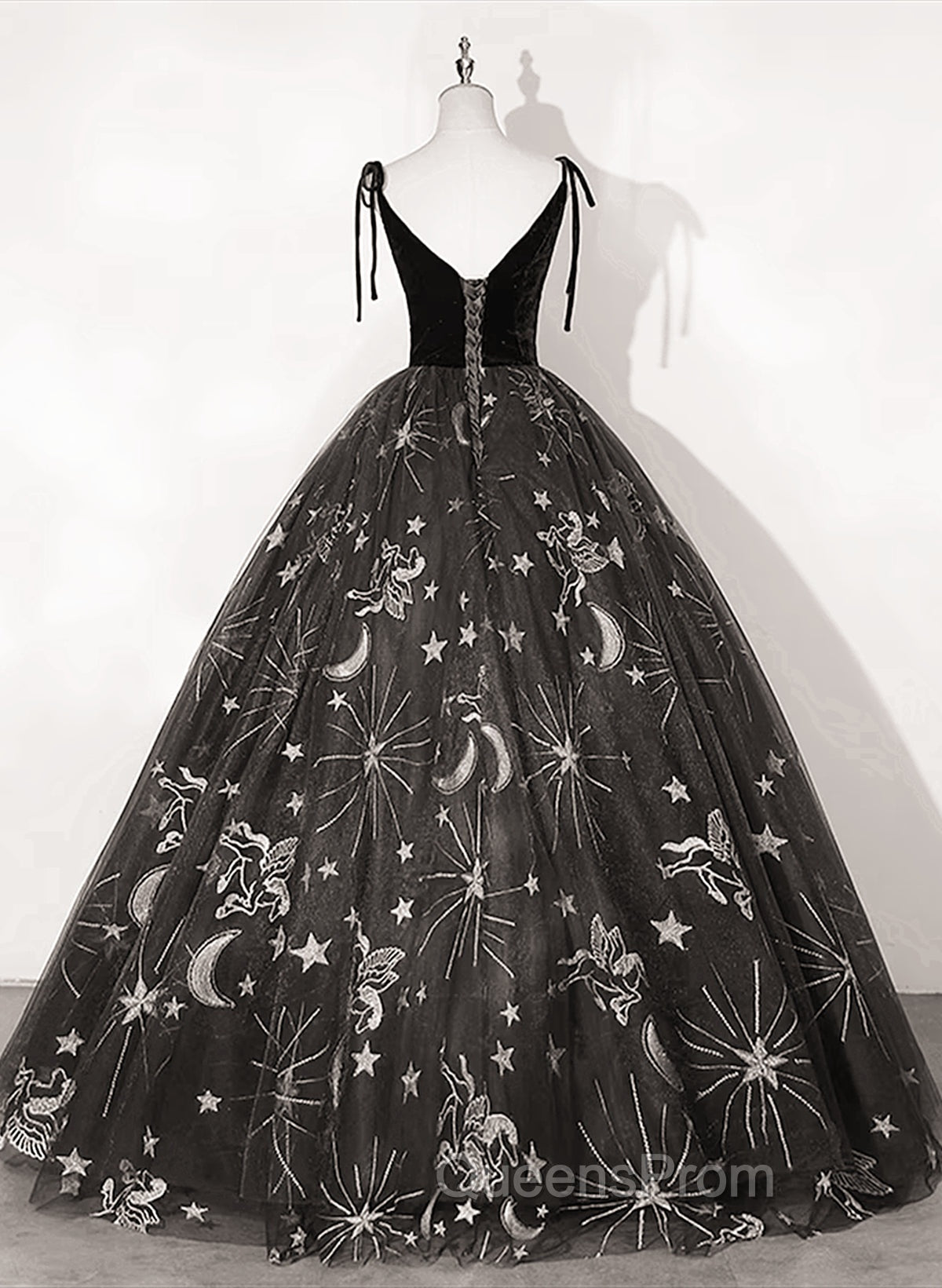 Black Ball Gown Floral V-neckline Straps Sweet 16 Dress, Black Tulle Evening Dress