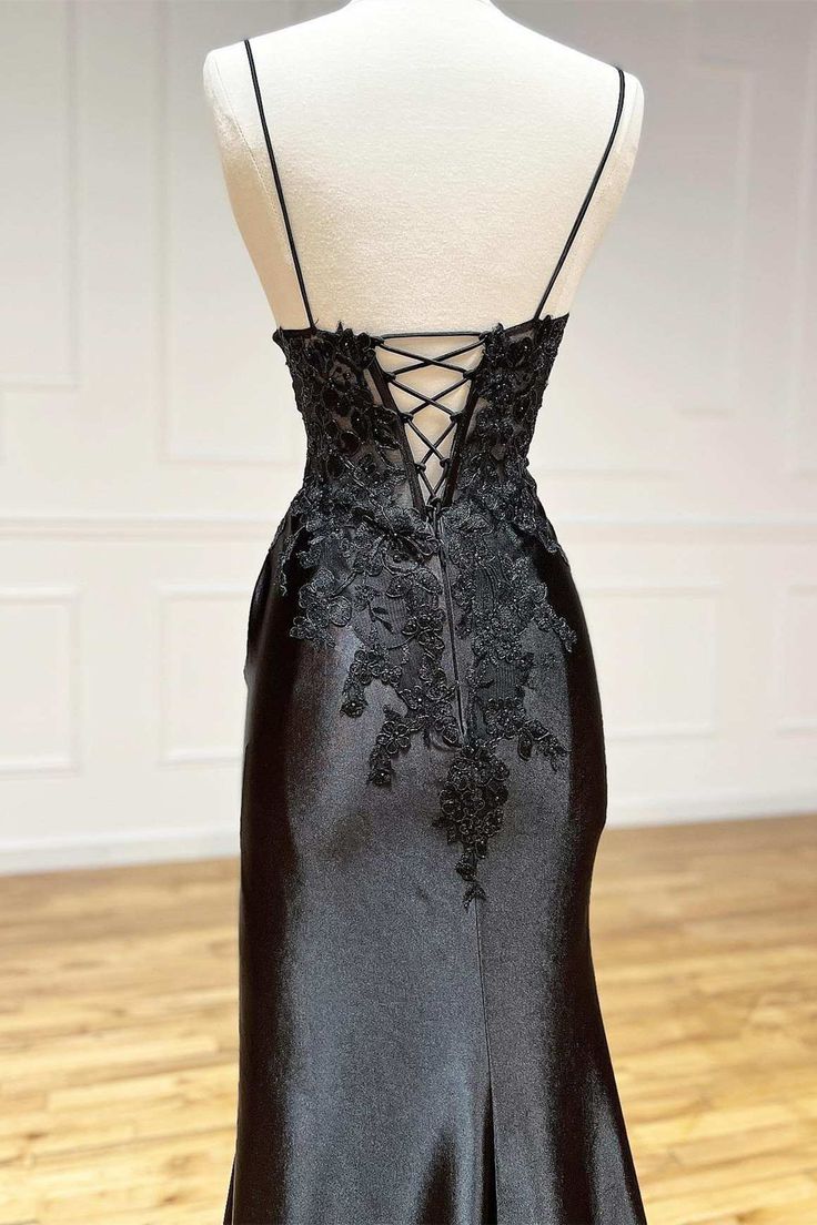 Black Floral Lace V-Neck Long Classy Prom Dress With Slit Birthday Outfits
