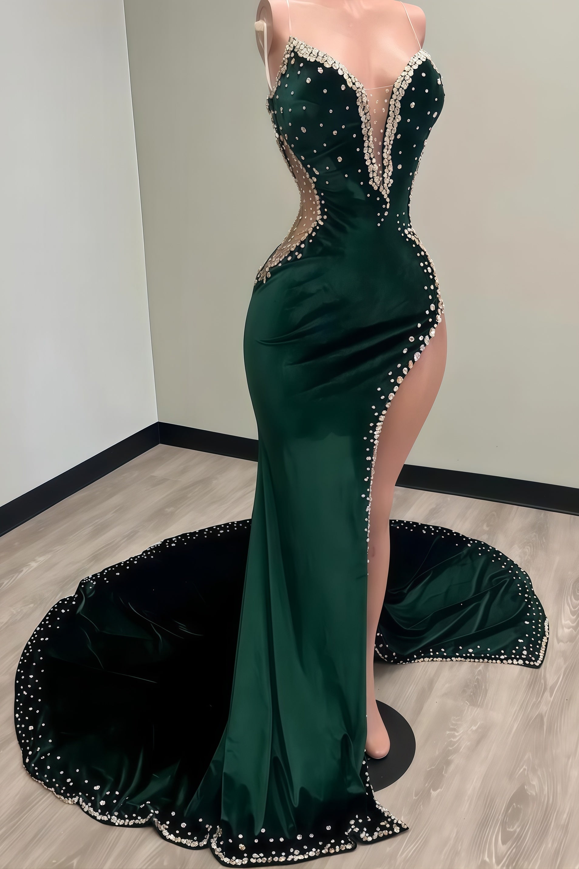 Black Girl Classy Prom Dress Long Mermaid Green Classy Prom Gown With Train