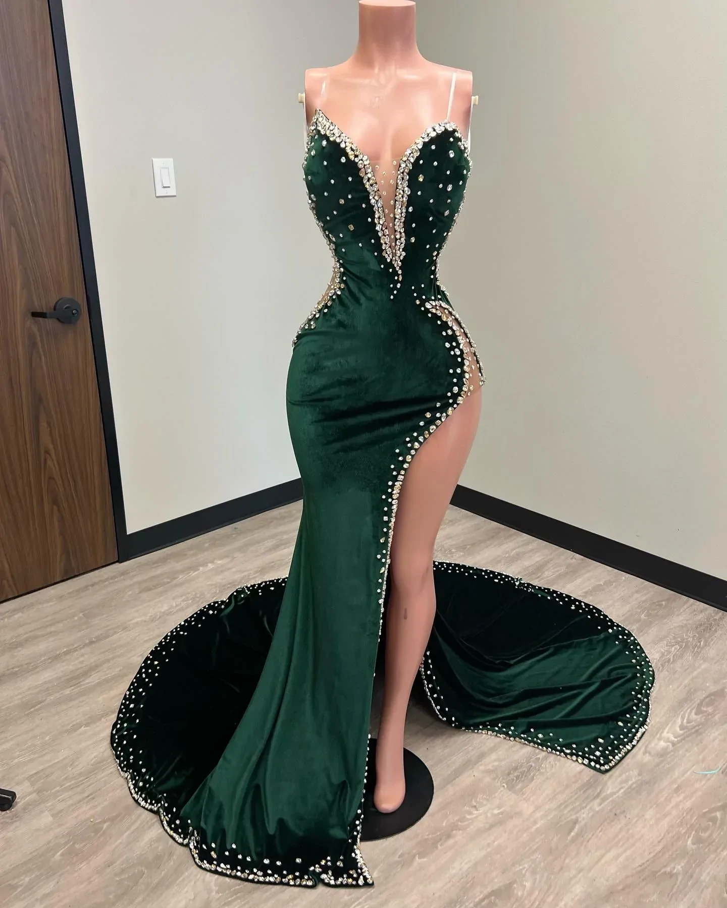 Black Girl Classy Prom Dress Long Mermaid Green Classy Prom Gown With Train