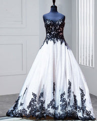 Black Lace Embroidery Wedding Dress