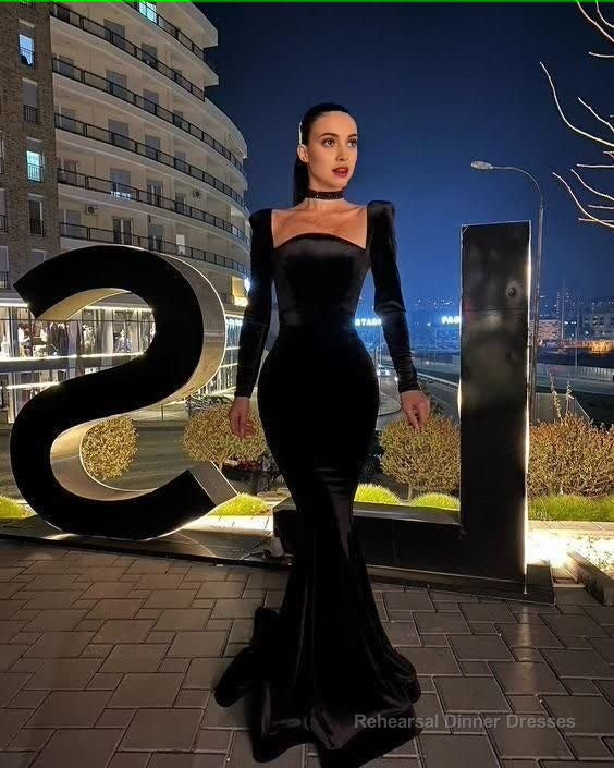 Black Long Sleeve Formal Dress Prom Gown Secondary image