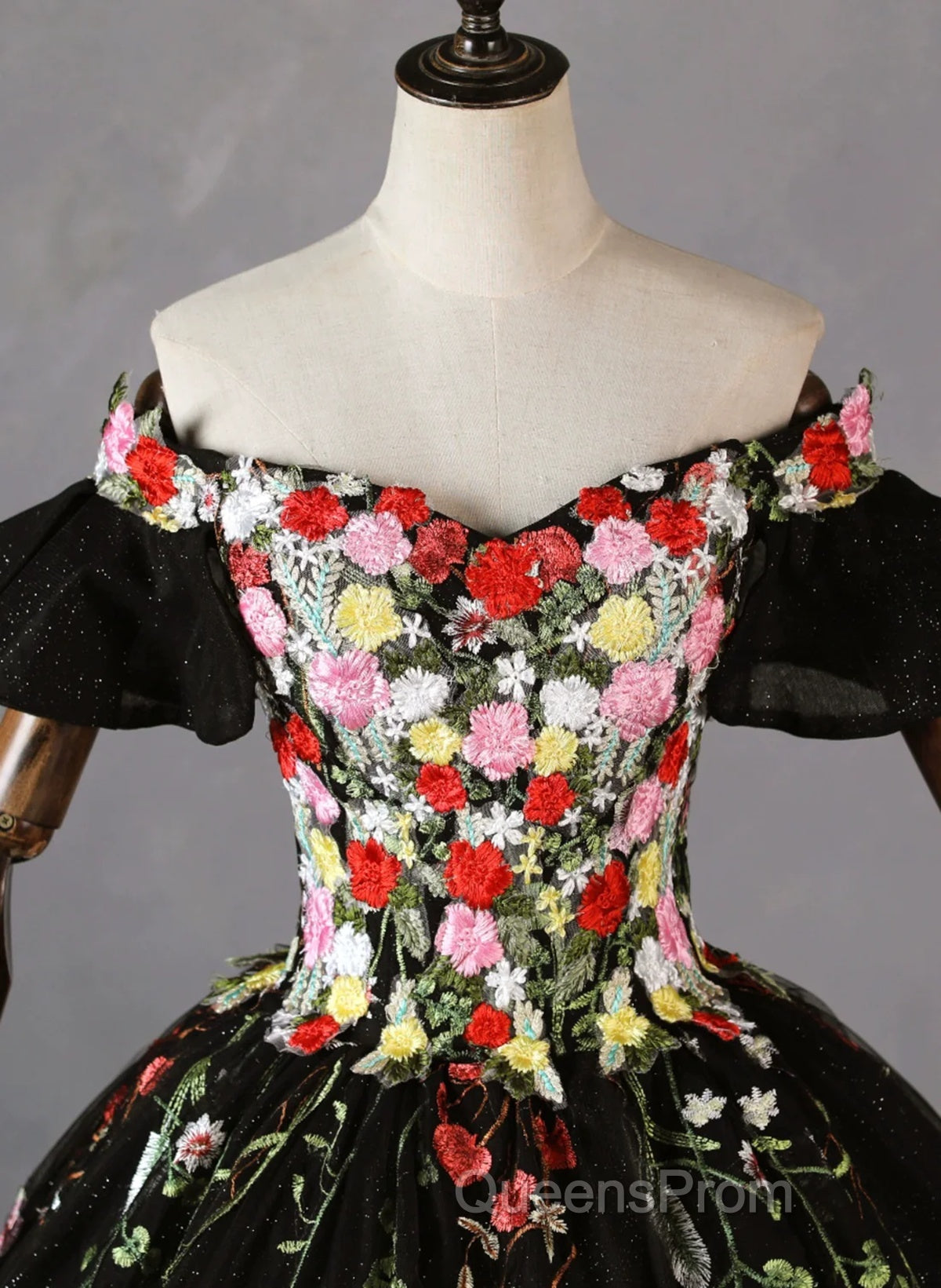 Black Off Shoulder Tulle Ball Gown Sweet 16 Dress, Black Floral Evening Prom Dress Party Dress Secondary image