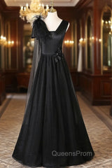 Black Tulle V-neck Appliques Evening Prom Dress