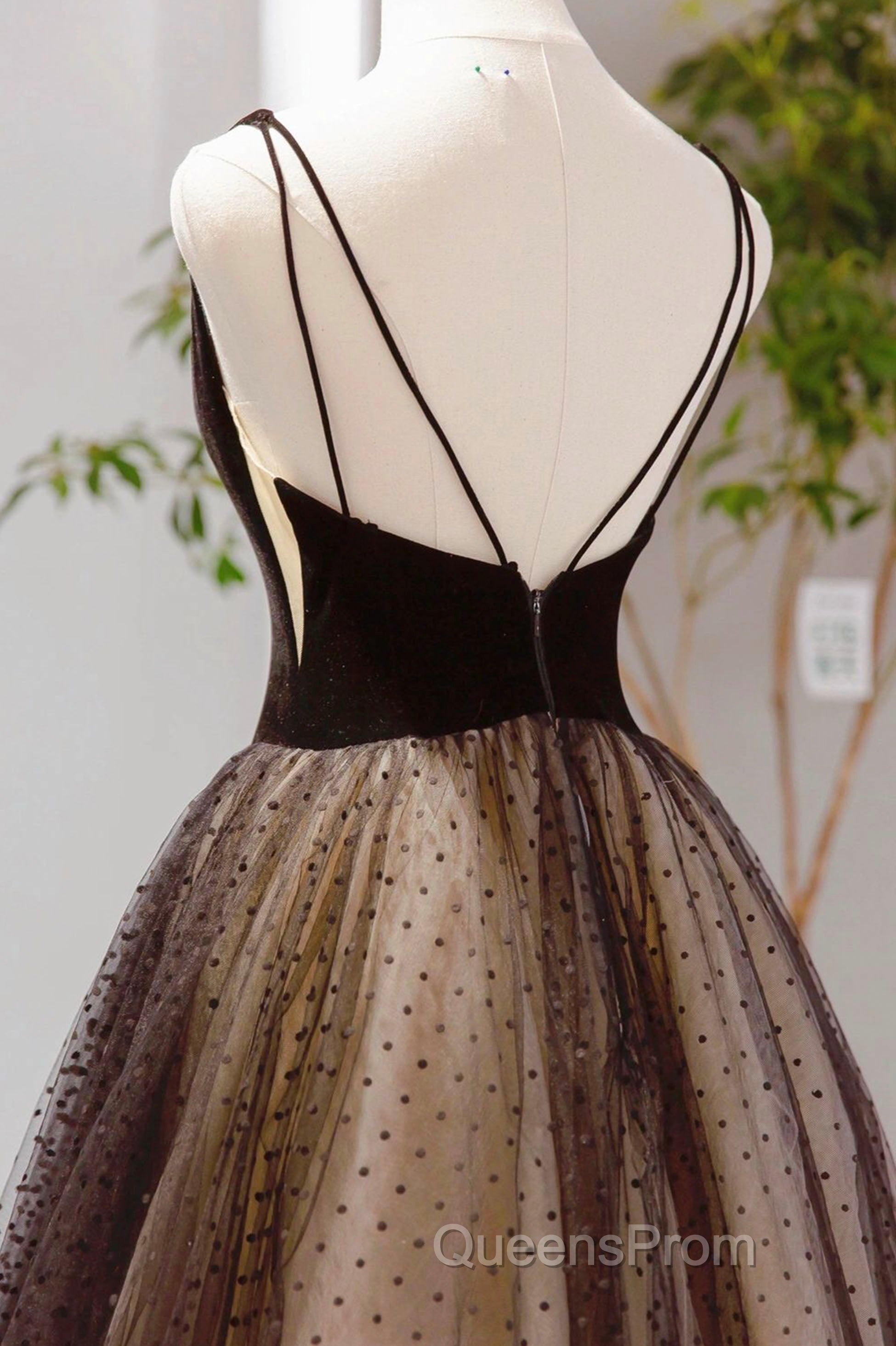 Black V-Neck Tulle Short Evening Prom Dress, A-Line Black Tea Length Party Dress