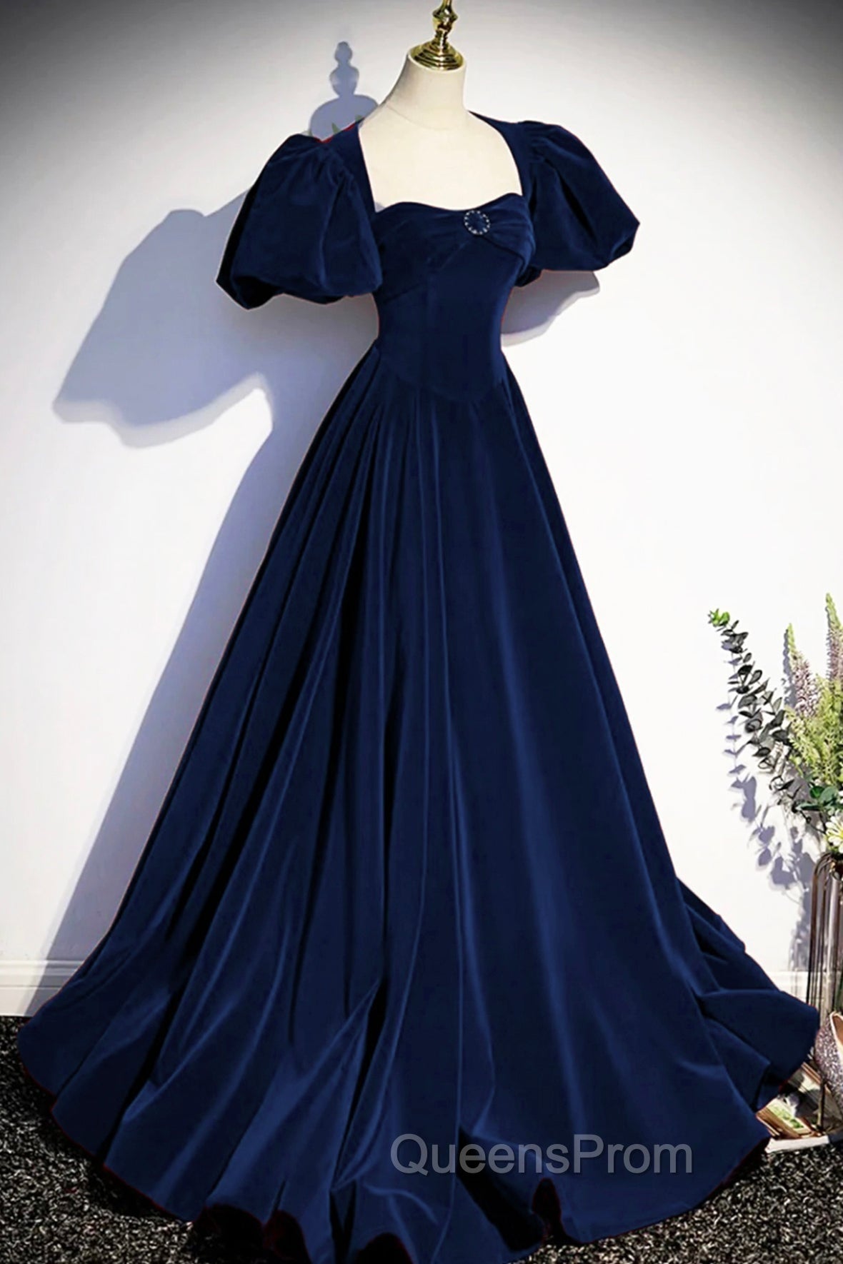 Blue Velvet Floor Length Evening Prom Dress, Elegant Short Sleeve Evening Party Dress Secondary image