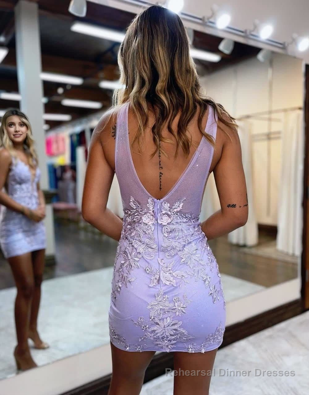 Bodycon Deep V-Neck Homecoming Dresses With Applique Secondary image