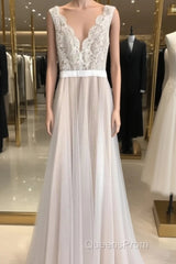 Boho Lace Appliques Tulle Long Wedding Dress Beach