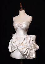 Bow Ivory A Line Sweetheart Neck Lace Satin Mini Homecoming Dress Cocktail Dress