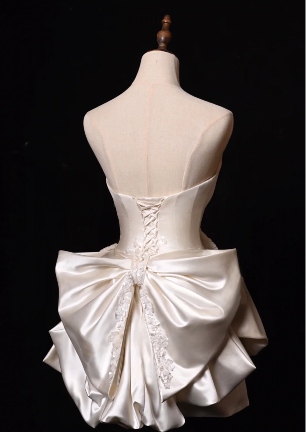 Bow Ivory A Line Sweetheart Neck Lace Satin Mini Homecoming Dress Cocktail Dress