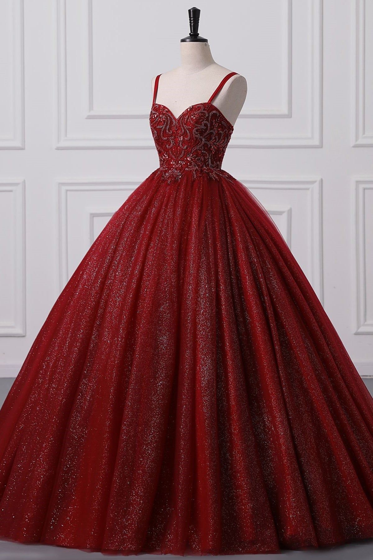 Burgundy Sweetheart Lace-Up Criss Cross Straps Ball Gown Evening Dress Main image