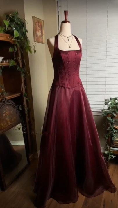 Burgundy Red Vintage Elegant Shiny Beaded Long Tulle Ball Gown Classy Evening Dress Party Dress